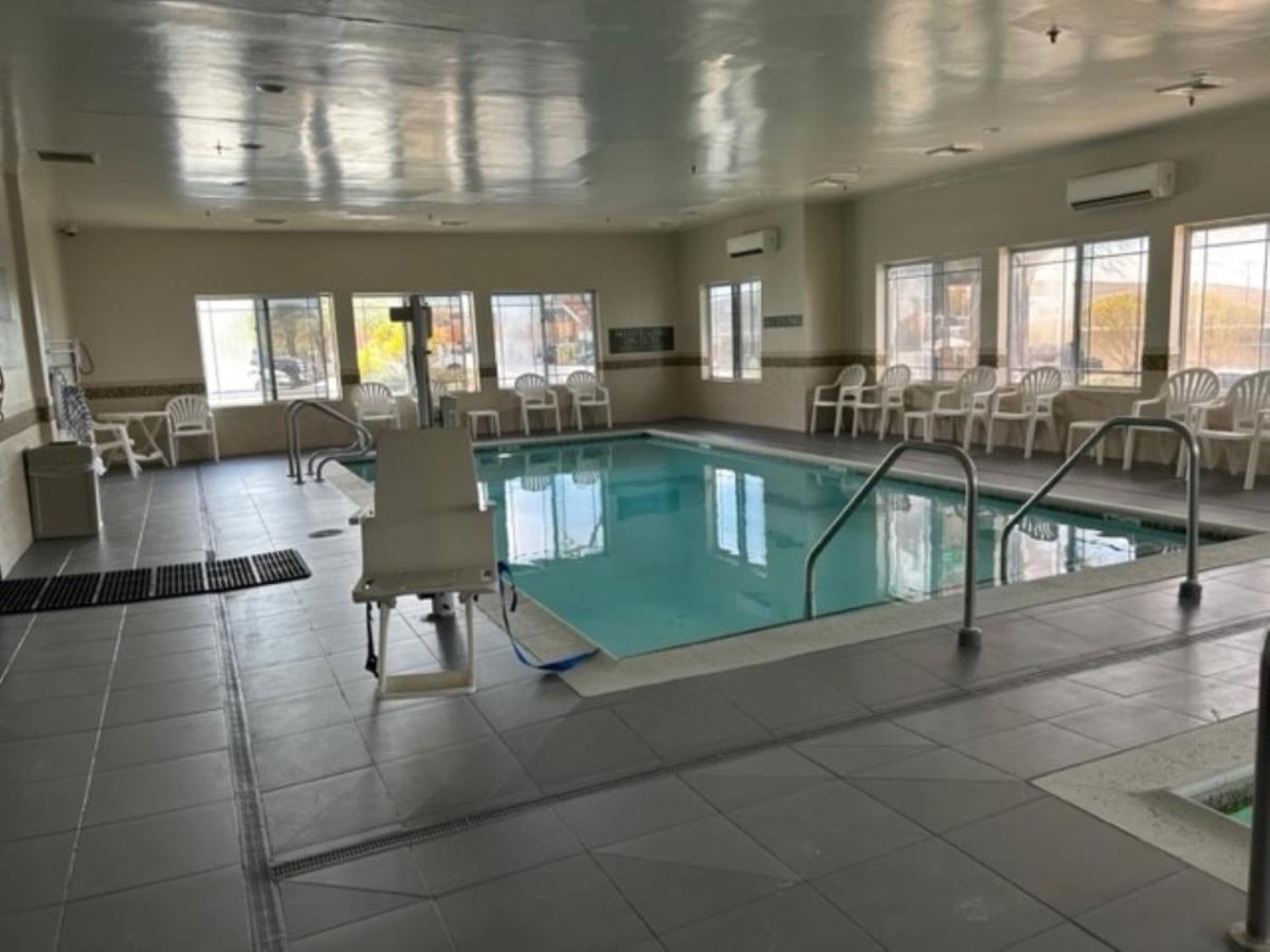 Holiday Inn & Suites - Barstow By Ihg Luaran gambar