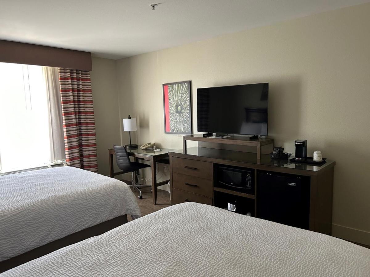 Holiday Inn & Suites - Barstow By Ihg Luaran gambar