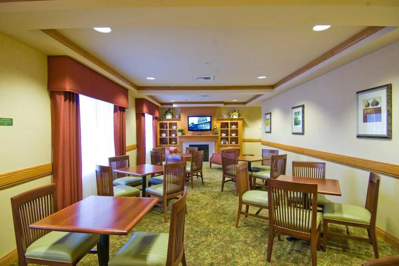 Holiday Inn & Suites - Barstow By Ihg Luaran gambar
