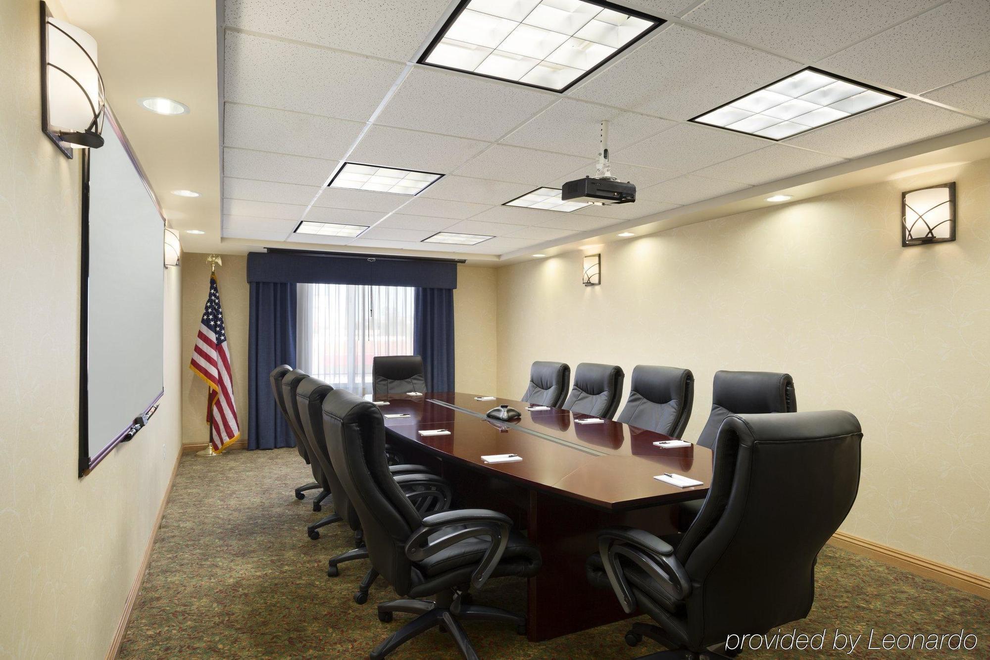 Holiday Inn & Suites - Barstow By Ihg Luaran gambar